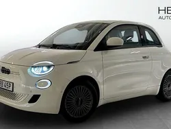 Vit (white) Begagnad 2021 Fiat 500e Halvkombi | 159 900 kr (Marknadspris)