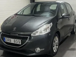 Mörkgrå Begagnad 2013 Peugeot 208 Halvkombi | 54 900 kr (Marknadspris)
