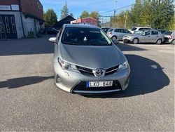 Grå Begagnad 2013 Toyota Auris Active Halvkombi | 85 000 kr (Bra pris)