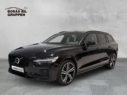 Svart Begagnad 2022 Volvo V60 R-Design Kombi | 439 000 kr (Marknadspris)