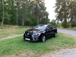 Svart Begagnad 2018 Renault Mégane GrandTour Kombi | 159 900 kr (Marknadspris)