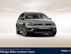 Grå (limestone grey metallic) Begagnad 2017 VW Golf Alltrack Kombi | 189 900 kr (Marknadspris)