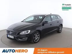 Svart Begagnad 2015 Volvo V60 Momentum Kombi | 165 000 kr (Marknadspris)