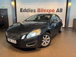 Grå metallic metallic Begagnad 2012 Volvo S60 Momentum Sedan | 99 900 kr (Marknadspris)