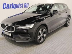 Svart Begagnad 2022 Volvo V60 CC Kombi | 349 000 kr (Marknadspris)