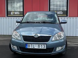 Ljusgrå Begagnad 2010 Skoda Fabia Elegance Halvkombi | 42 900 kr (Lite dyr)