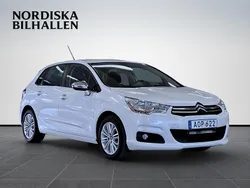 Vit Begagnad 2014 Citroën C4 Halvkombi | 79 795 kr (Marknadspris)