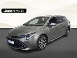 Grön Begagnad 2021 Toyota Corolla Style Kombi | 259 900 kr (Marknadspris)