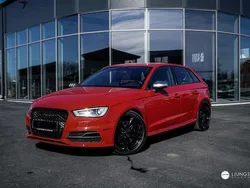 Röd Begagnad 2014 Audi S3 Halvkombi | 284 900 kr (Marknadspris)