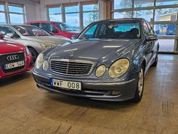 Ljusblå Begagnad 2005 Mercedes E350 Avantgarde Sedan | 94 900 kr