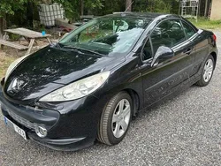 Svart Begagnad 2008 Peugeot 207 CC Cab | 36 000 kr (Bra pris)