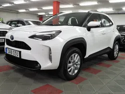 Vit Begagnad 2023 Toyota Yaris Cross Active SUV | 174 500 kr