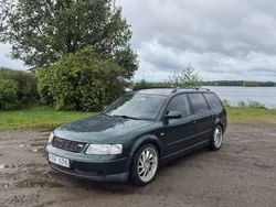 Grön Begagnad 2000 VW Passat Comfortline Kombi | 25 000 kr (Dyr)