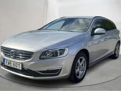 Silver Begagnad 2016 Volvo V60 Momentum Kombi | 144 800 kr (Marknadspris)