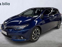 Blå Begagnad 2016 Toyota Auris Hybrid Active Halvkombi | 165 900 kr (Lite dyr)