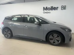Ljusgrå (vapor grey) Begagnad 2022 Cupra Born Halvkombi | 264 900 kr (Bra pris)