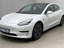 Vit Begagnad 2020 Tesla Model 3 Standard Range Sedan | 219 900 kr (Bra pris)