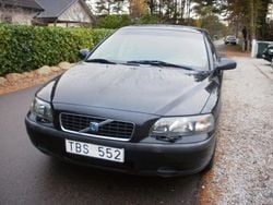Svart Begagnad 2002 Volvo S60 Sedan | 19 000 kr (Bra pris)