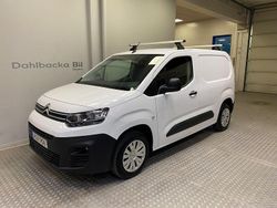 Vit Begagnad 2021 Citroën Berlingo Minibuss | 179 000 kr (Marknadspris)