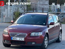 Röd Begagnad 2006 Volvo V50 Kinetic Kombi | 43 500 kr (Marknadspris)