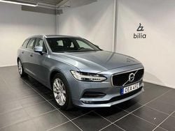 Ljusblå Begagnad 2016 Volvo V90 Momentum Kombi | 209 900 kr (Marknadspris)