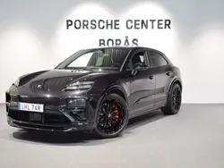 Svart (black) Begagnad 2024 Porsche Macan Turbo SUV | 1 249 000 kr
