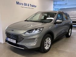 Grå Begagnad 2021 Ford Kuga Titanium SUV | 374 900 kr