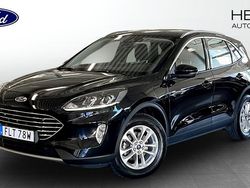 Silver Begagnad 2022 Ford Kuga Titanium SUV | 244 900 kr (Marknadspris)