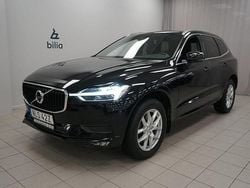 Svart Begagnad 2019 Volvo XC60 Momentum SUV | 369 900 kr (Marknadspris)
