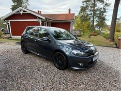 Grå Begagnad 2012 VW Golf VII Halvkombi | 59 900 kr (Marknadspris)