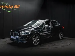 Svart Begagnad 2019 BMW 225 Active Tourer M Sport Minibuss | 249 900 kr (Marknadspris)