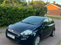Blå Begagnad 2013 Fiat Punto Easy Halvkombi | 35 000 kr