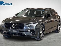 Grå Begagnad 2022 Volvo V90 Plus Kombi | 398 900 kr (Marknadspris)