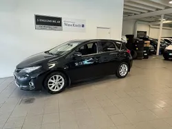 Svart Begagnad 2012 Toyota Auris Multidrive S Halvkombi | 129 900 kr (Marknadspris)