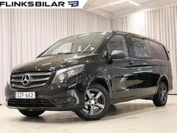 Svart Begagnad 2018 Mercedes Vito Minibuss | 269 900 kr