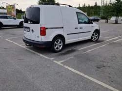 Vit Begagnad 2016 VW Caddy Minibuss | 94 500 kr (Marknadspris)
