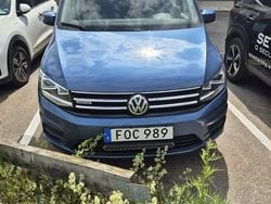 Blå Begagnad 2016 VW Caddy Minibuss | 189 000 kr (Marknadspris)