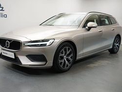 Ljusgrå Begagnad 2023 Volvo V60 Core Kombi | 319 900 kr (Bra pris)