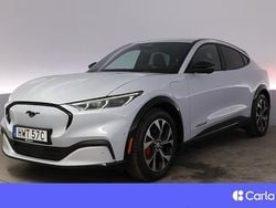 Vit Begagnad 2023 Ford Mustang Mach-E SUV | 442 900 kr (Marknadspris)