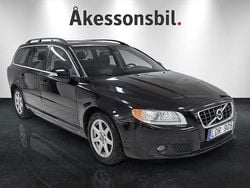 Svart Begagnad 2010 Volvo V70 Momentum Kombi | 64 900 kr (Dyr)