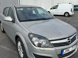Grå Begagnad 2011 Opel Astra Halvkombi | 28 000 kr (Superpris)