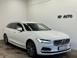 Vit Begagnad 2021 Volvo V90 Momentum Kombi | 278 500 kr (Bra pris)
