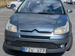 Grå Begagnad 2008 Citroën C4 Halvkombi | 24 000 kr (Marknadspris)