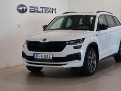 Vit Begagnad 2024 Skoda Kodiaq SportLine SUV | 479 900 kr (Lite dyr)