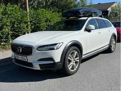 Vit Begagnad 2018 Volvo V90 CC Kinetic Kombi | 215 000 kr (Marknadspris)
