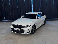 Vit Begagnad 2023 BMW 330 M Sport Sedan | 429 900 kr