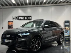 Grå Begagnad 2019 Audi Q8 S-Line SUV | 649 900 kr (Marknadspris)