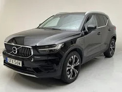 Svart Begagnad 2022 Volvo XC40 Inscription SUV | 329 800 kr