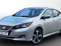 Silver Begagnad 2021 Nissan Leaf N-Connecta Halvkombi | 179 900 kr (Marknadspris)