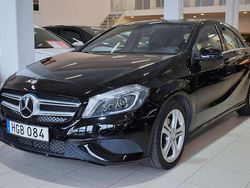 Svart (nattsvart) Begagnad 2015 Mercedes A200 Urban Halvkombi | 149 000 kr (Marknadspris)